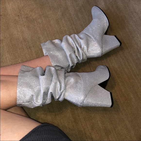 Stewart Weitzman Sexy Silver Slouch Boots 6 NEW - Picture 4 of 8